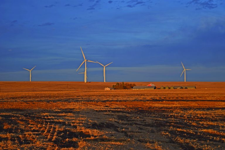 MARKET OUTLOOK: Wind builds the future for Fortune 1000 companies